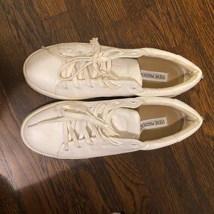 Steve Madden white Berdie leather sneakers size 10